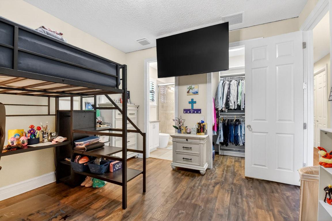 THE BRIDGES - Residential