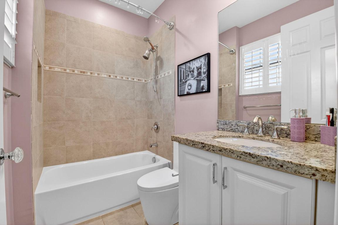 THE BRIDGES - Residential