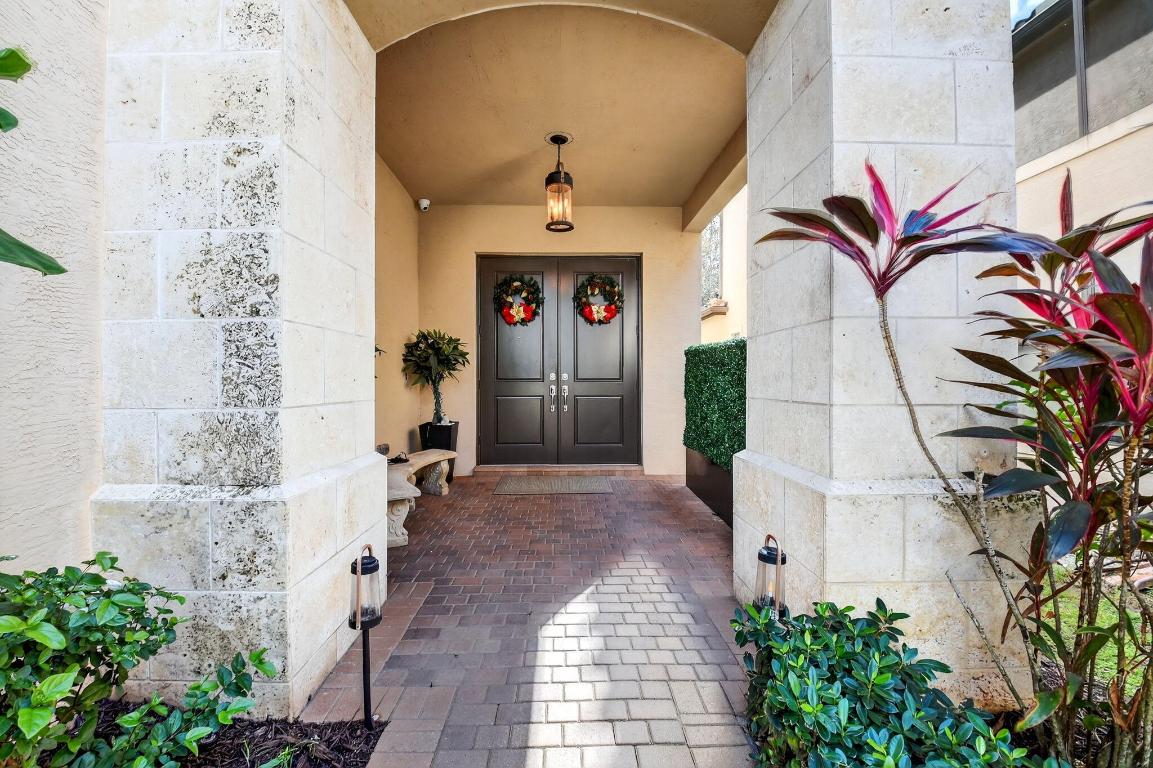 THE BRIDGES - Residential