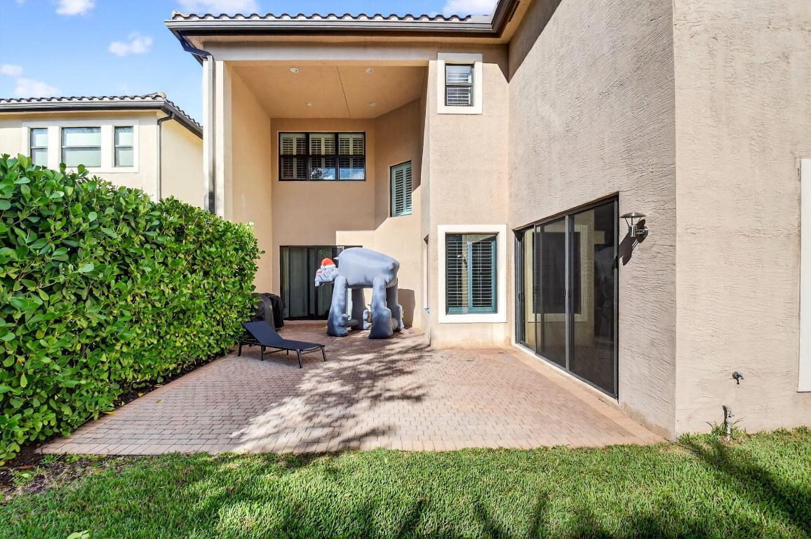 THE BRIDGES - Residential