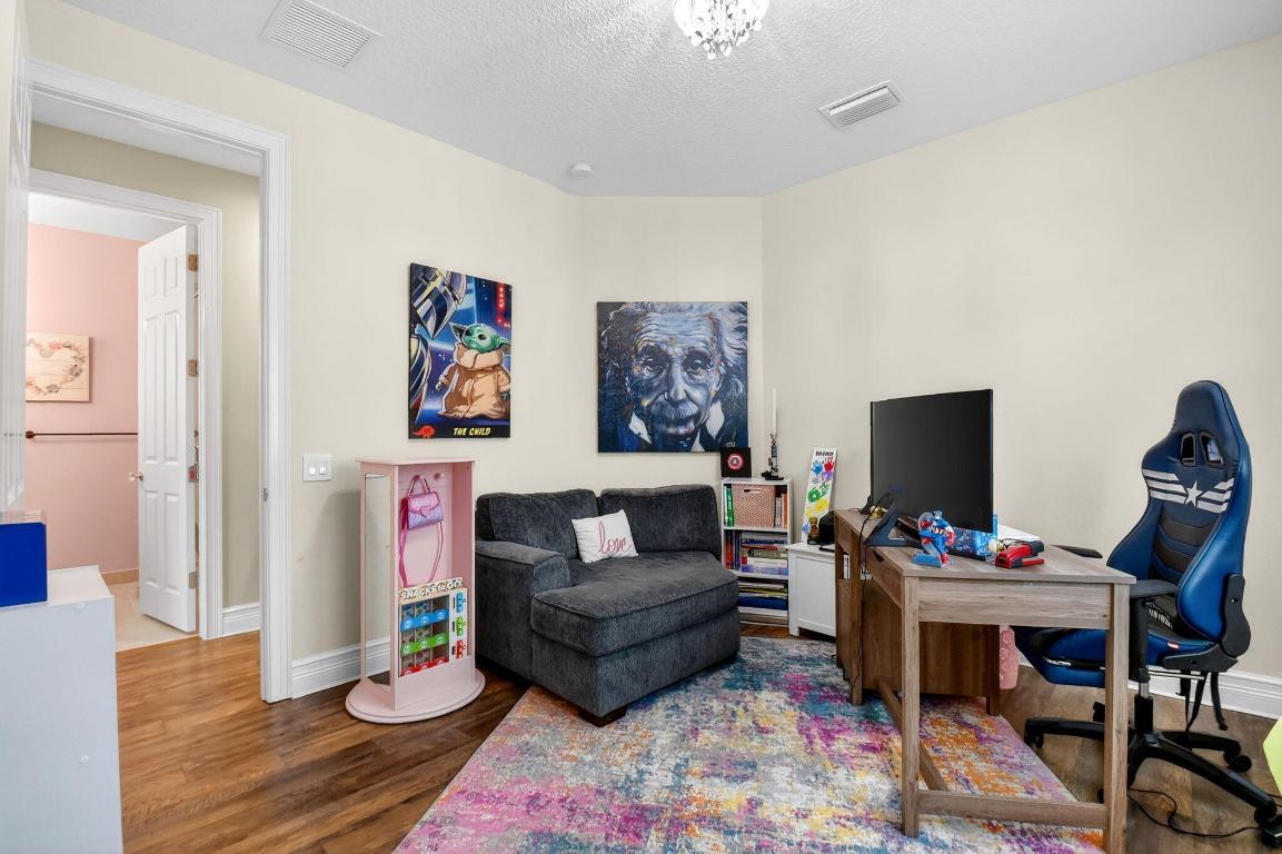 THE BRIDGES - Residential