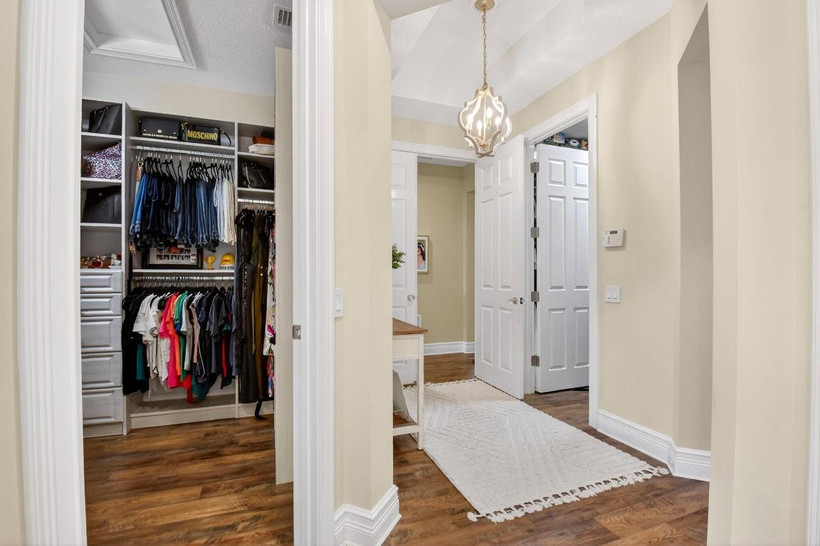 THE BRIDGES - Residential