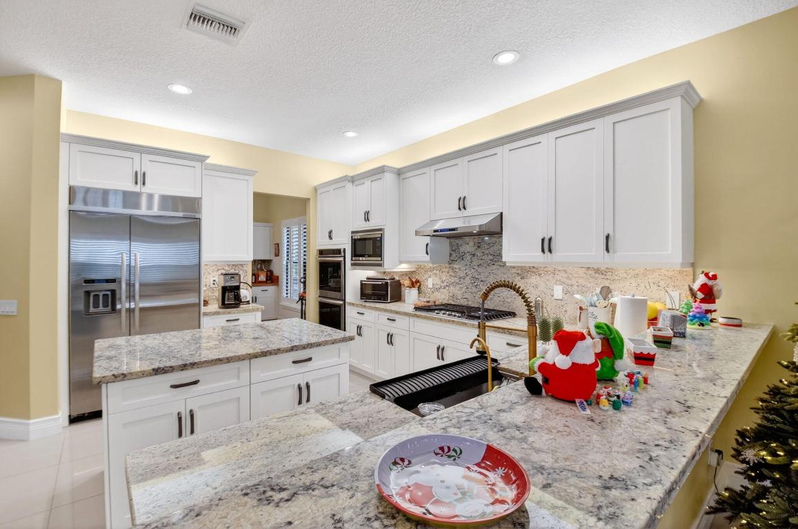 THE BRIDGES - Residential