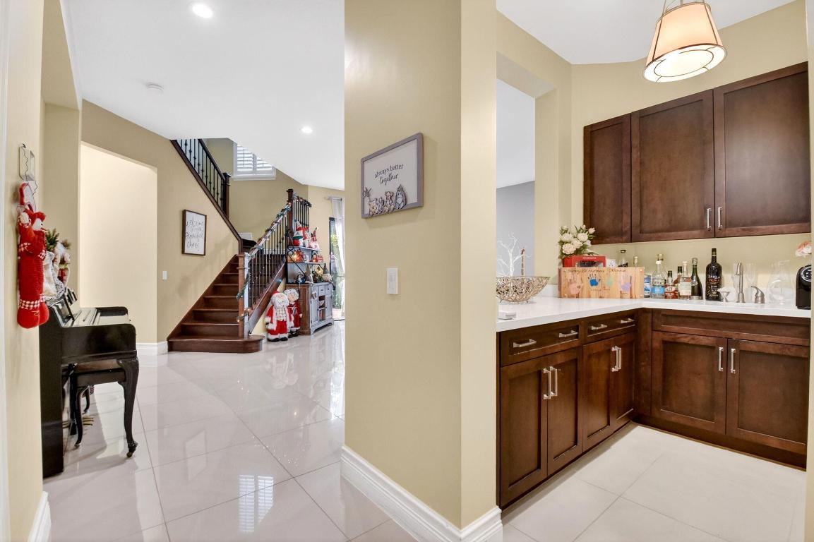 THE BRIDGES - Residential