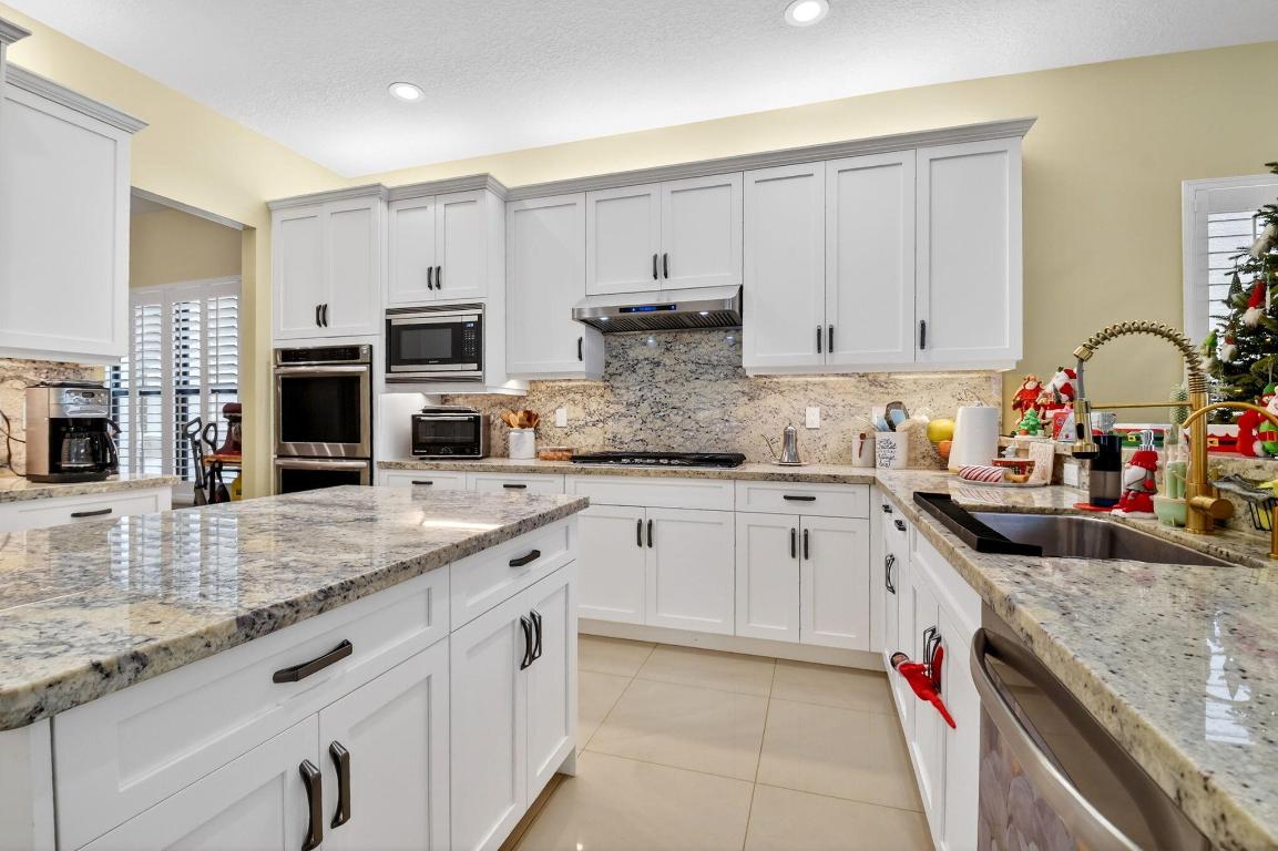 THE BRIDGES - Residential