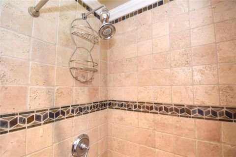listing image 75