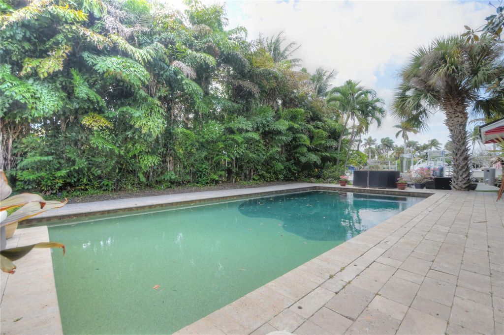 listing image 50