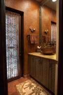 RIVERSIDE ON THE LOXAHATC - Residential