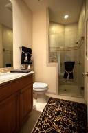 RIVERSIDE ON THE LOXAHATC - Residential