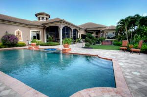 RIVERSIDE ON THE LOXAHATC - Residential