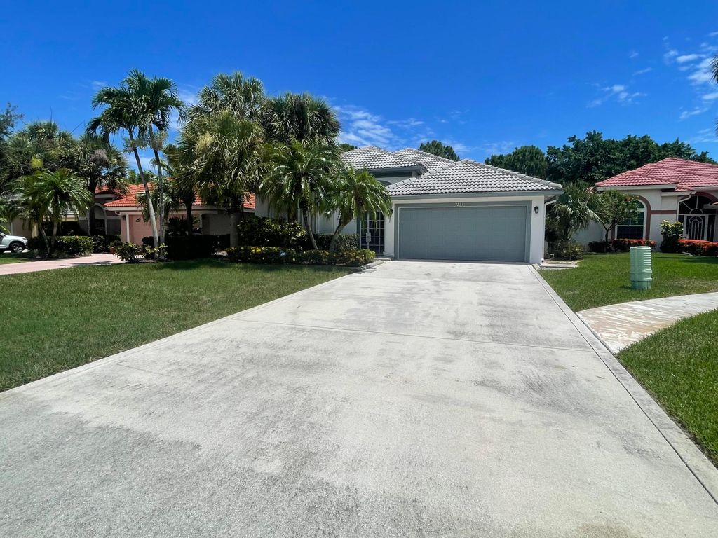 Photo of 7237 SE Seagate Lane, Stuart, FL 34997 (MLS # R11023177)