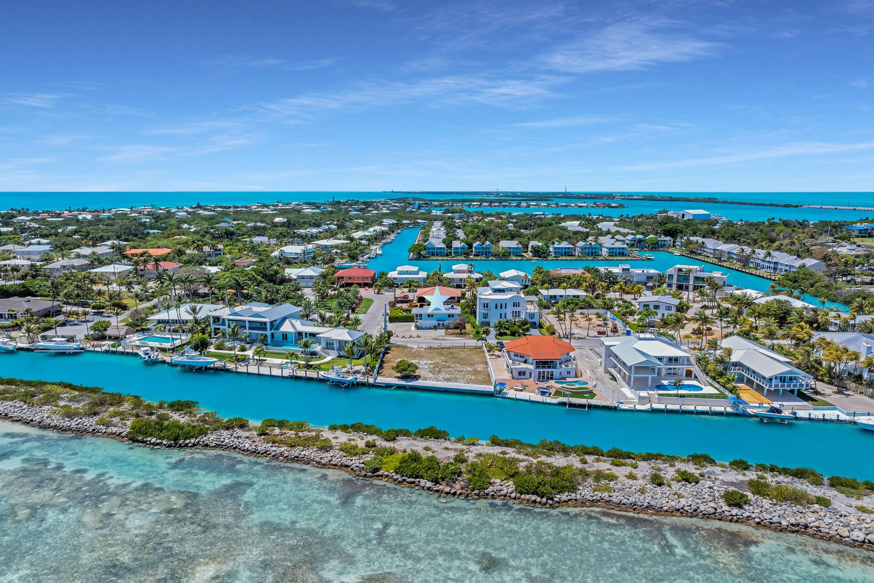 YACHT CLUB ISLAND - Residential