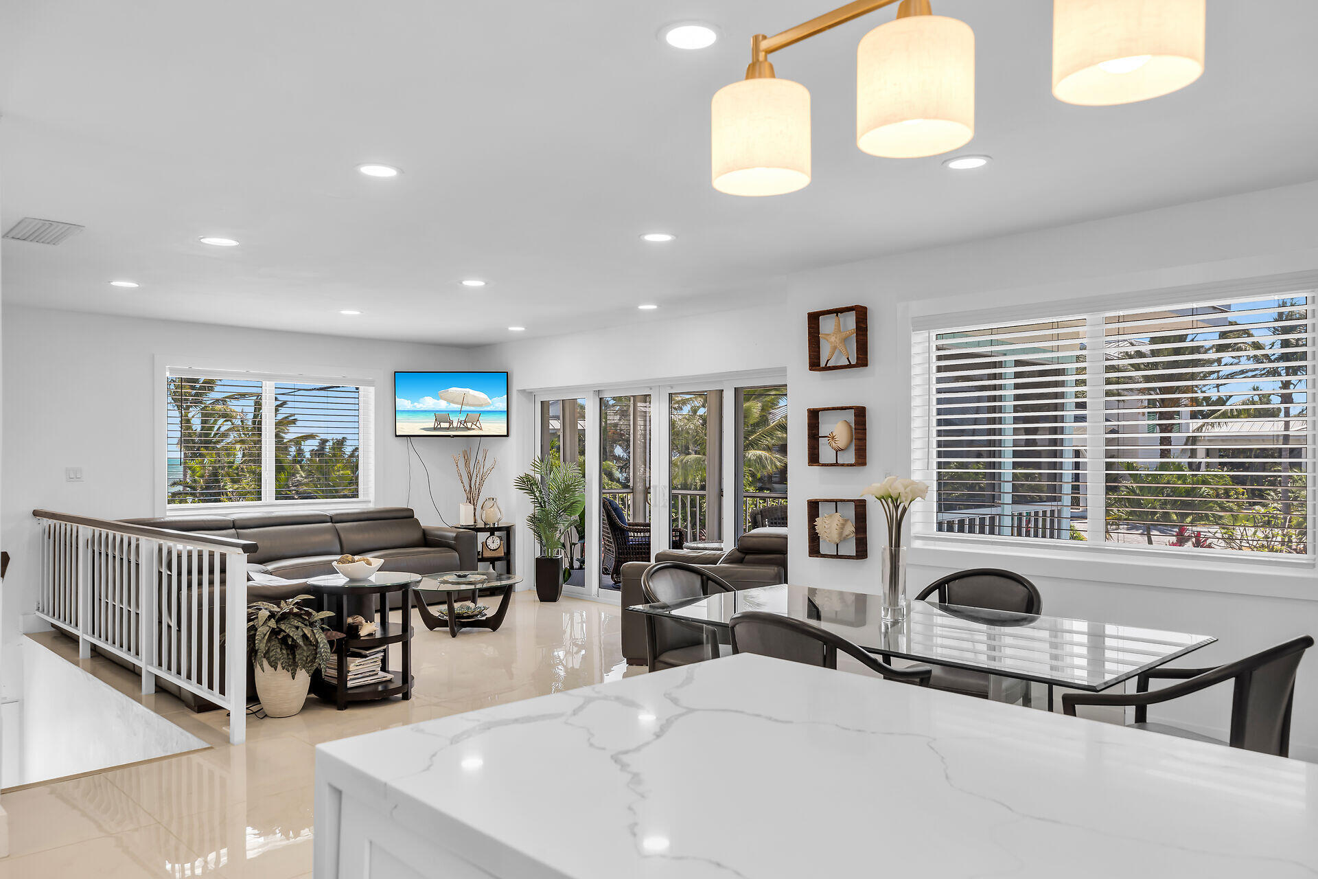 YACHT CLUB ISLAND - Residential