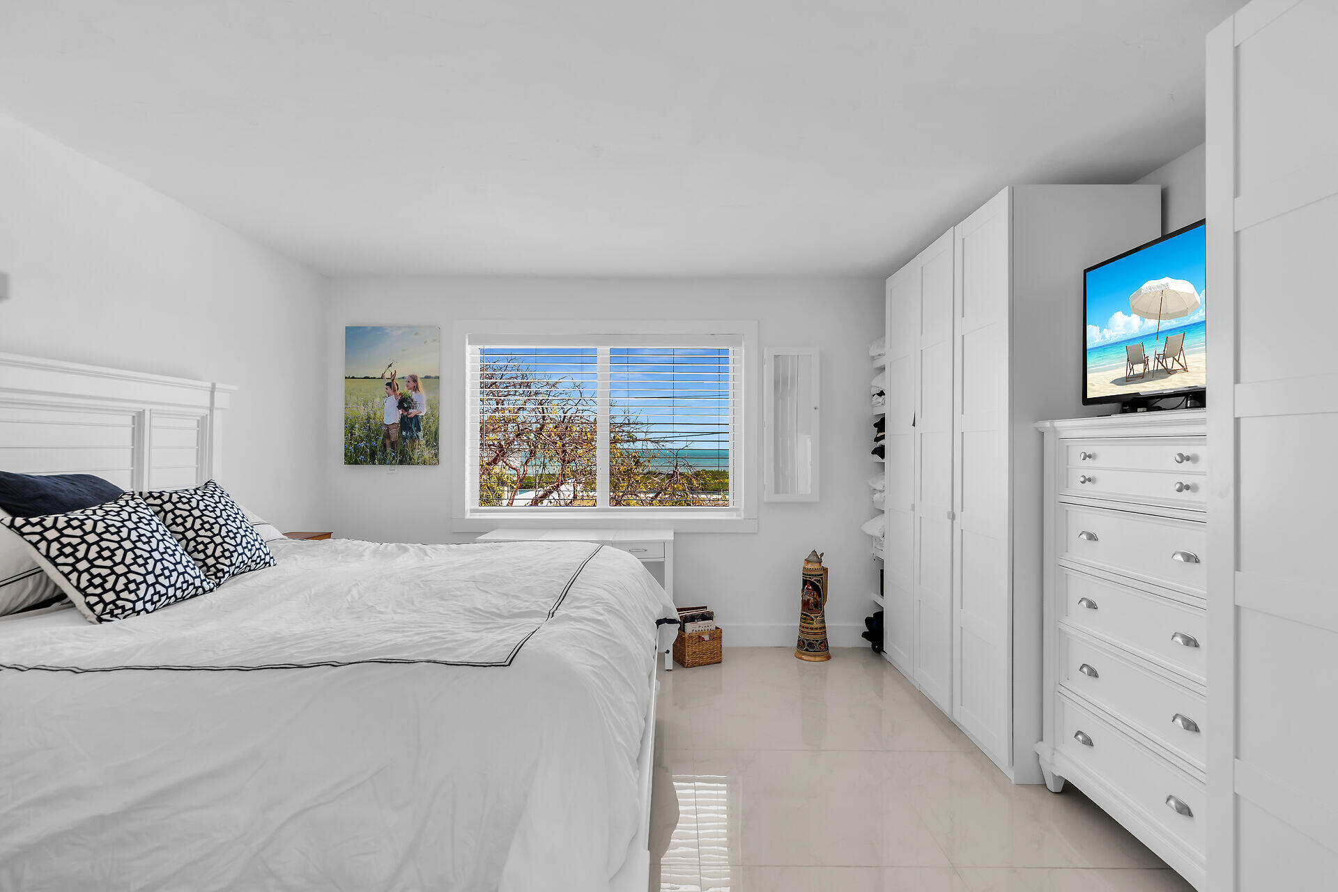 YACHT CLUB ISLAND - Residential