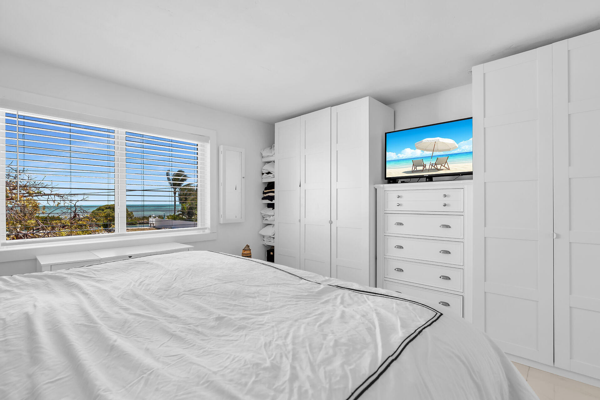 YACHT CLUB ISLAND - Residential