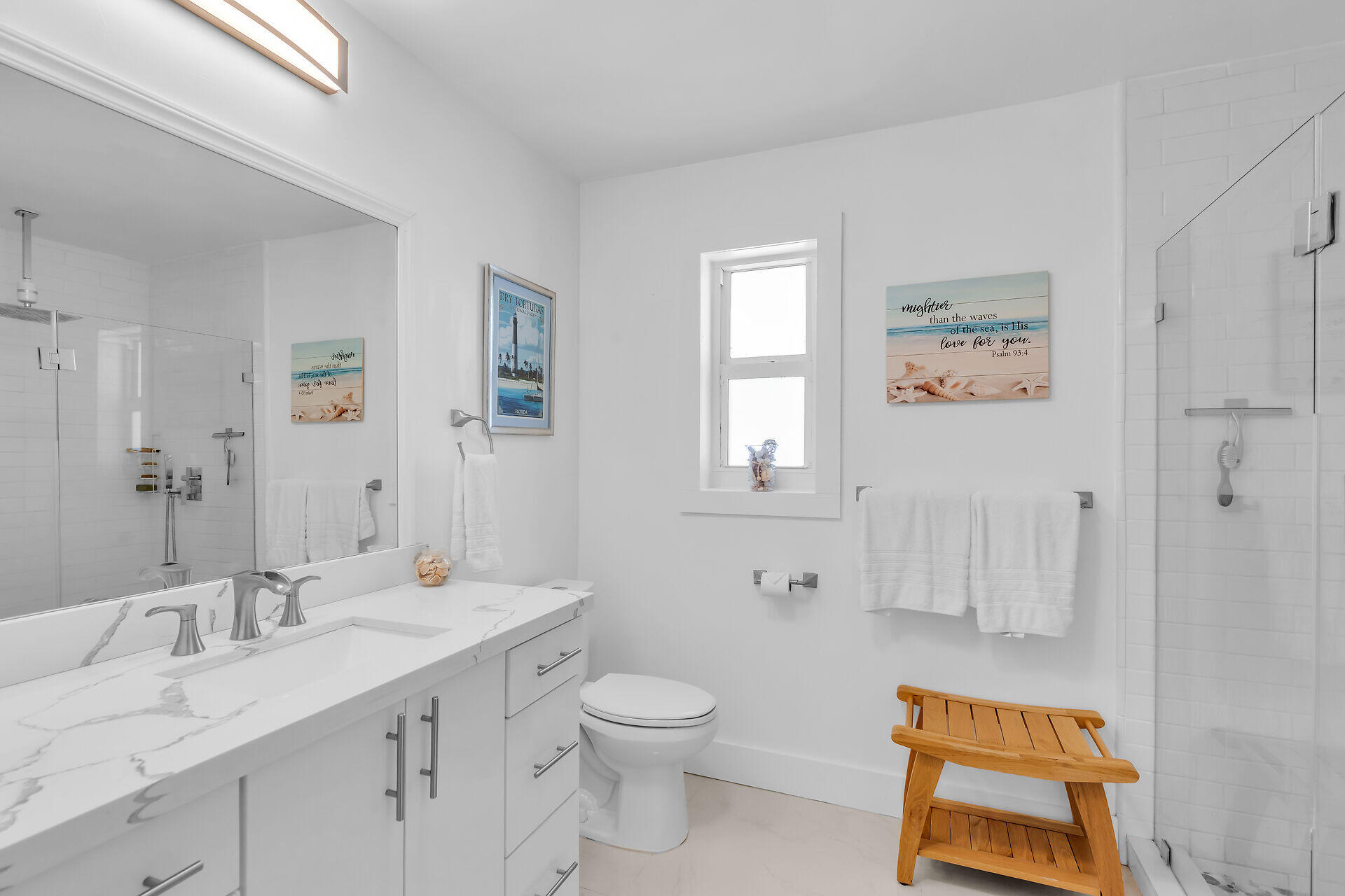 YACHT CLUB ISLAND - Residential