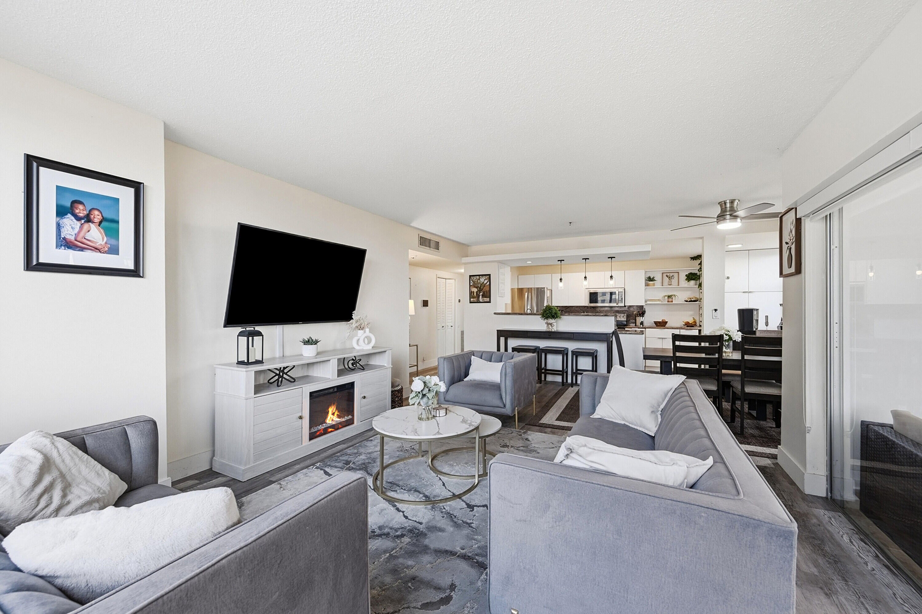 4400 Hillcrest Drive 719c, Hollywood FL 33021