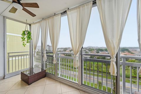 Tiny photo for 4400 Hillcrest Drive #719c, Hollywood, FL 33021 (MLS # B26050851)
