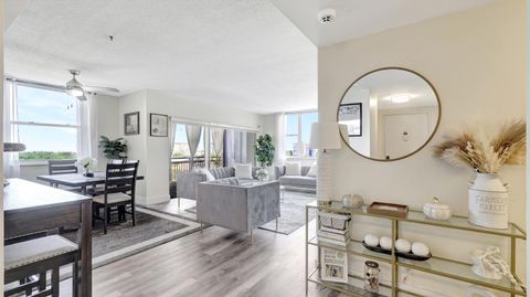 Tiny photo for 4400 Hillcrest Drive #719c, Hollywood, FL 33021 (MLS # B26050851)