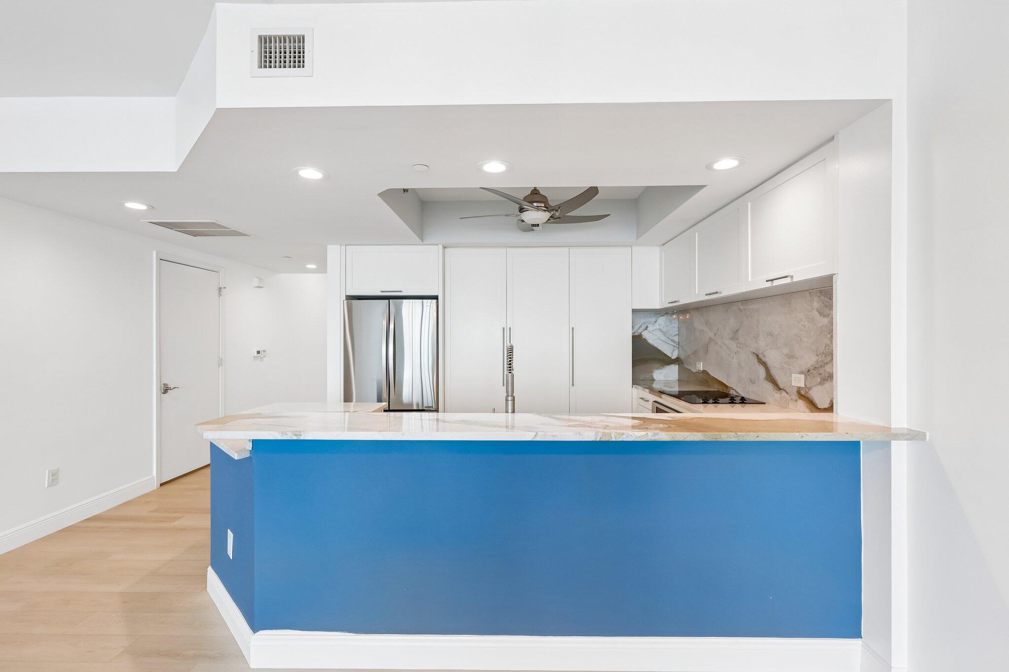MARINA GRANDE RIVIERA BEACH CONDOMINIUM - Residential