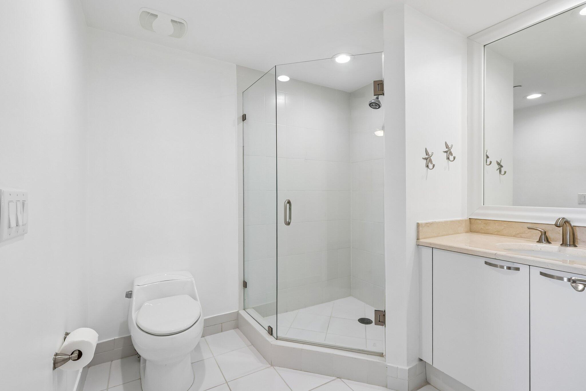 MARINA GRANDE RIVIERA BEACH CONDOMINIUM - Residential