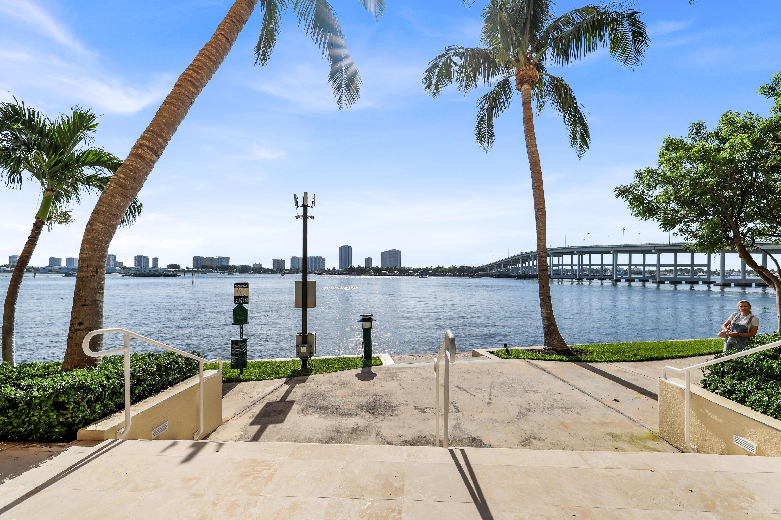 MARINA GRANDE RIVIERA BEACH CONDOMINIUM - Residential