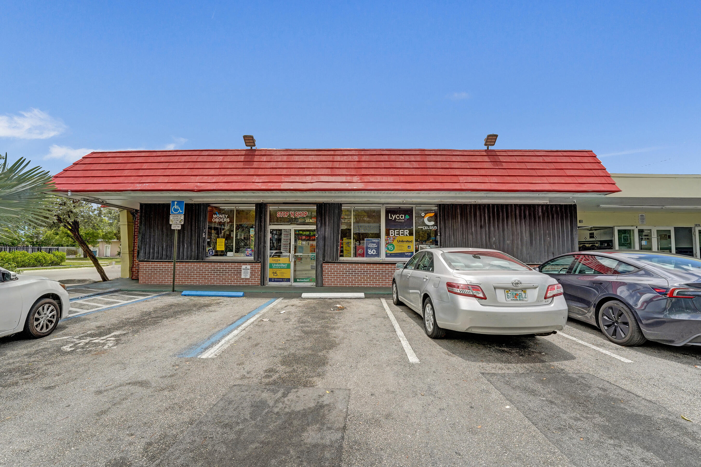 3870 SW 2nd Court