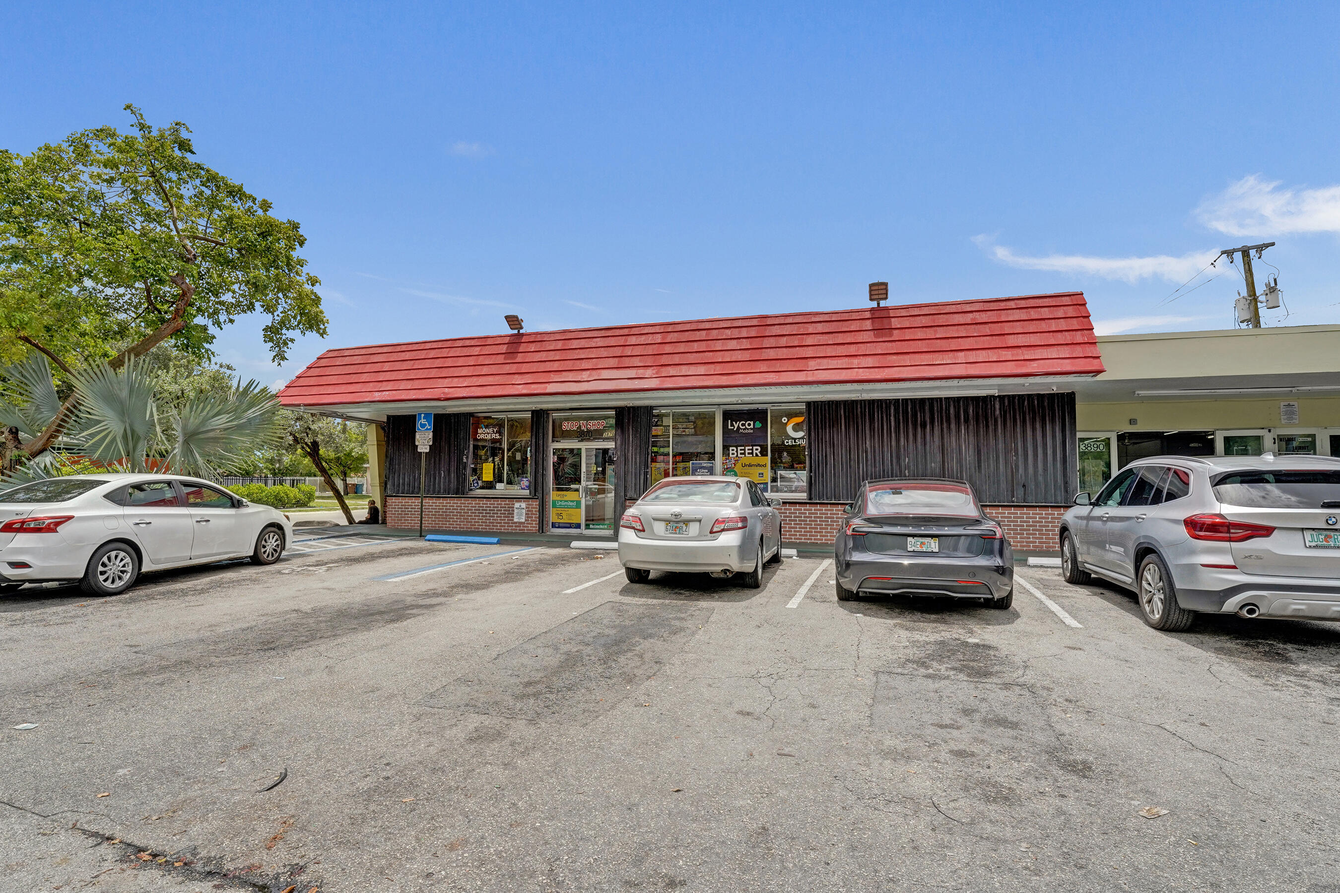3870 SW 2nd Court
