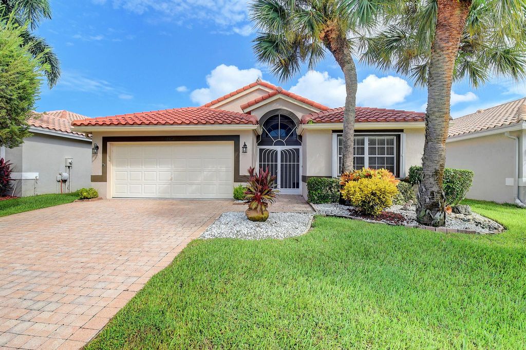 Photo of 7254 Haviland Circle, Boynton Beach, FL 33437 (MLS # R10926802)