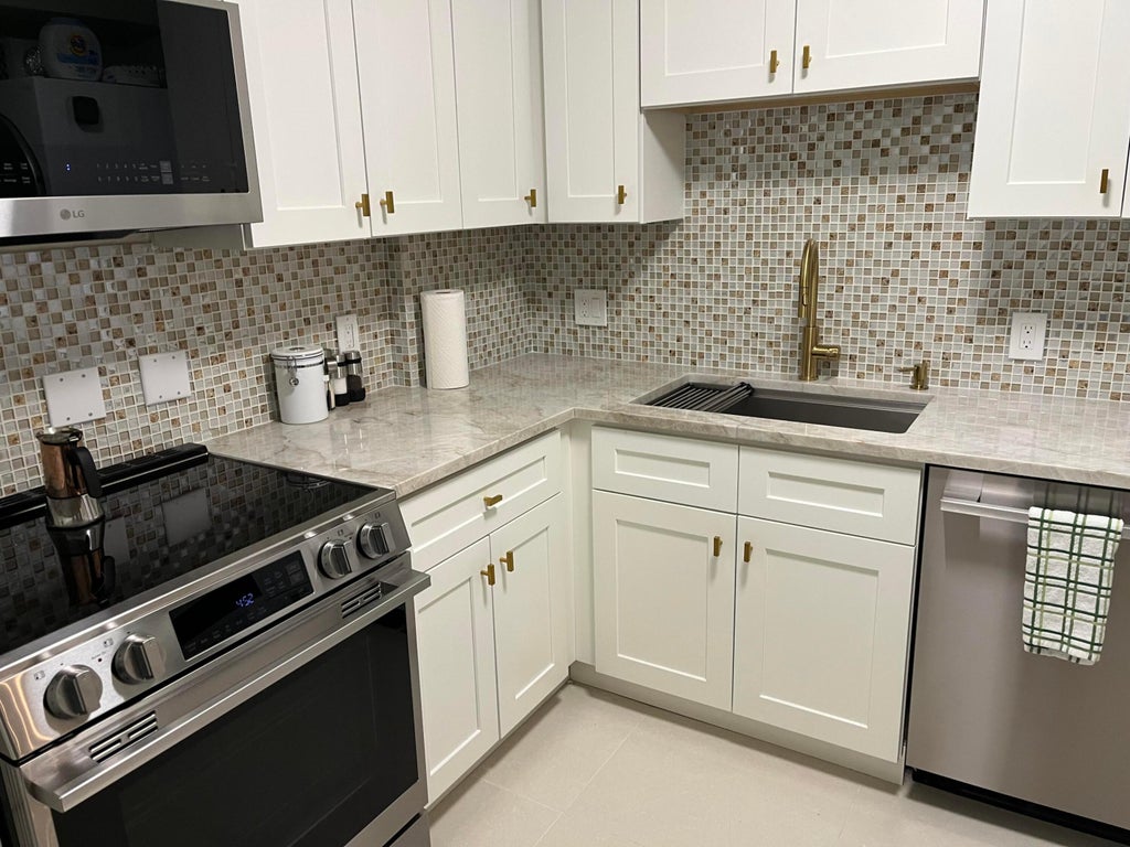 Photo of 2000 S OCEAN Boulevard #LG, Lauderdale By The Sea, FL 33062 (MLS # B26071321)