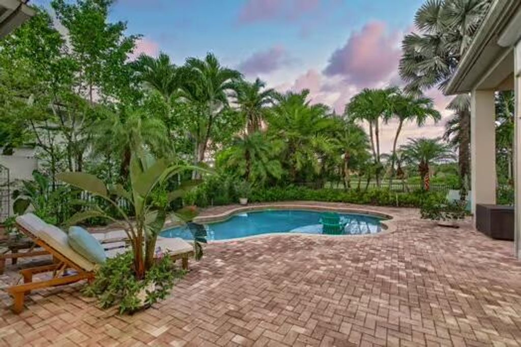 Photo of 802 Floret Drive, Palm Beach Gardens, FL 33410 (MLS # R11117636)