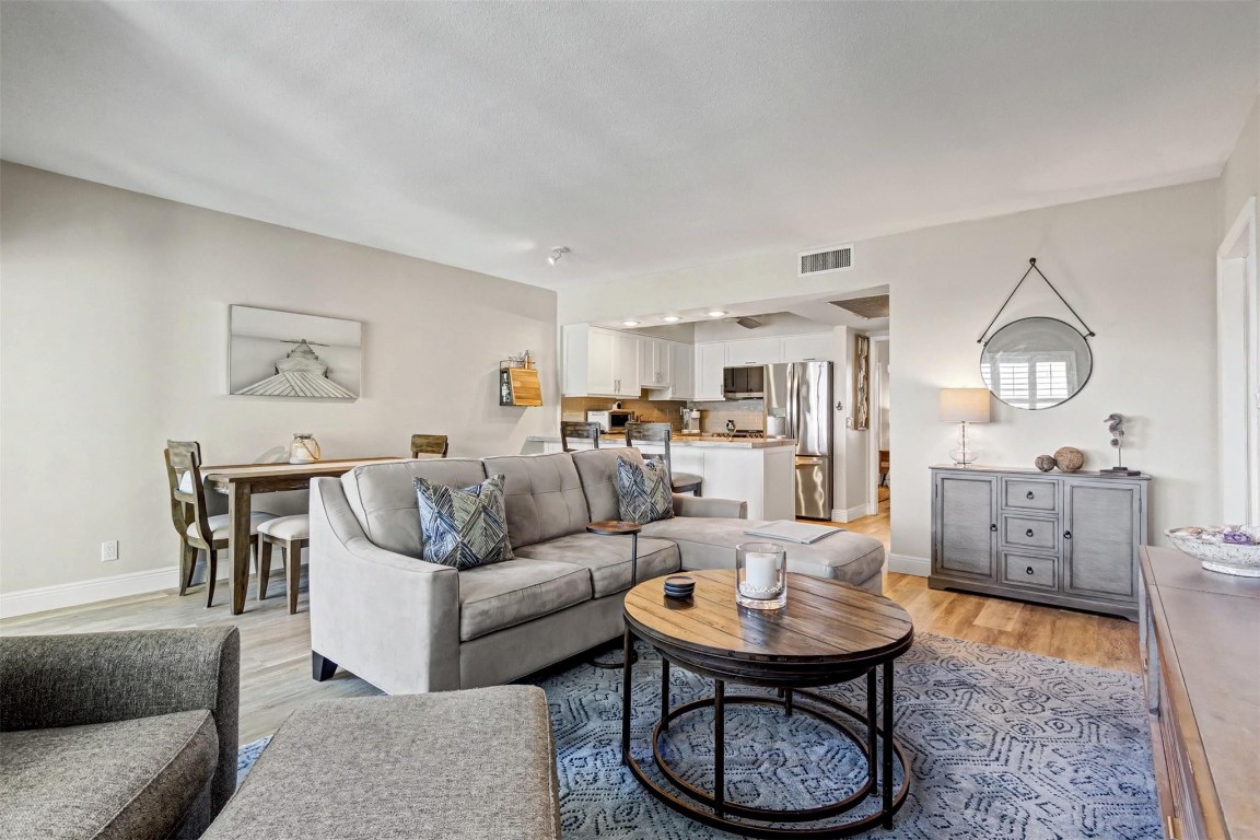 Hillsboro Mile tower - Residential