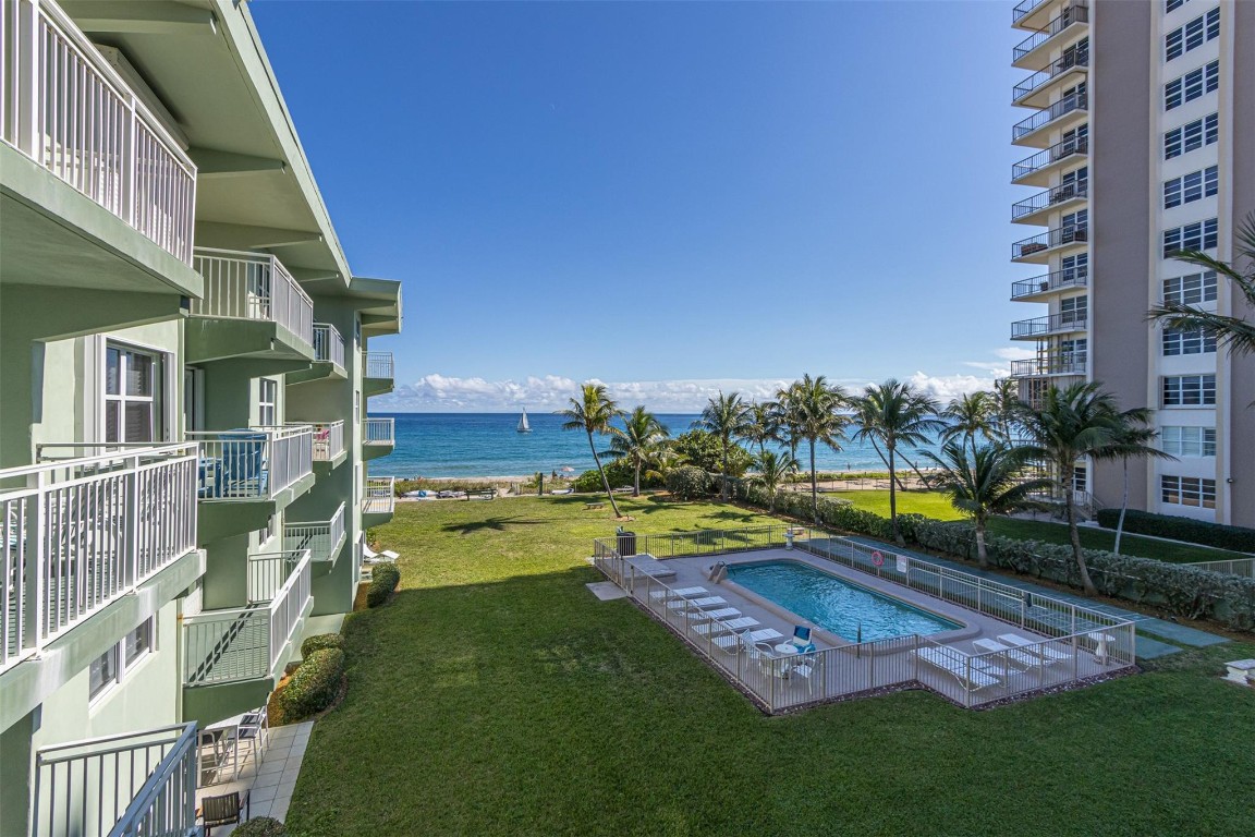 Hillsboro Mile tower - Residential