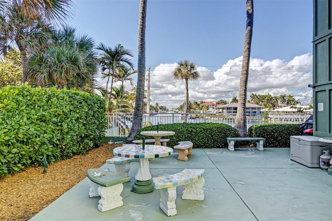 Hillsboro Mile tower - Residential