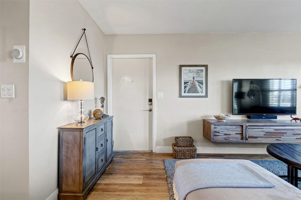 Hillsboro Mile tower - Residential