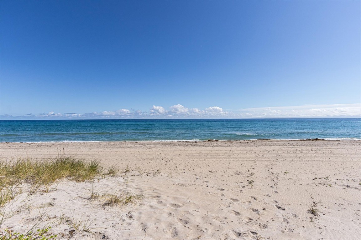 Hillsboro Mile tower - Residential