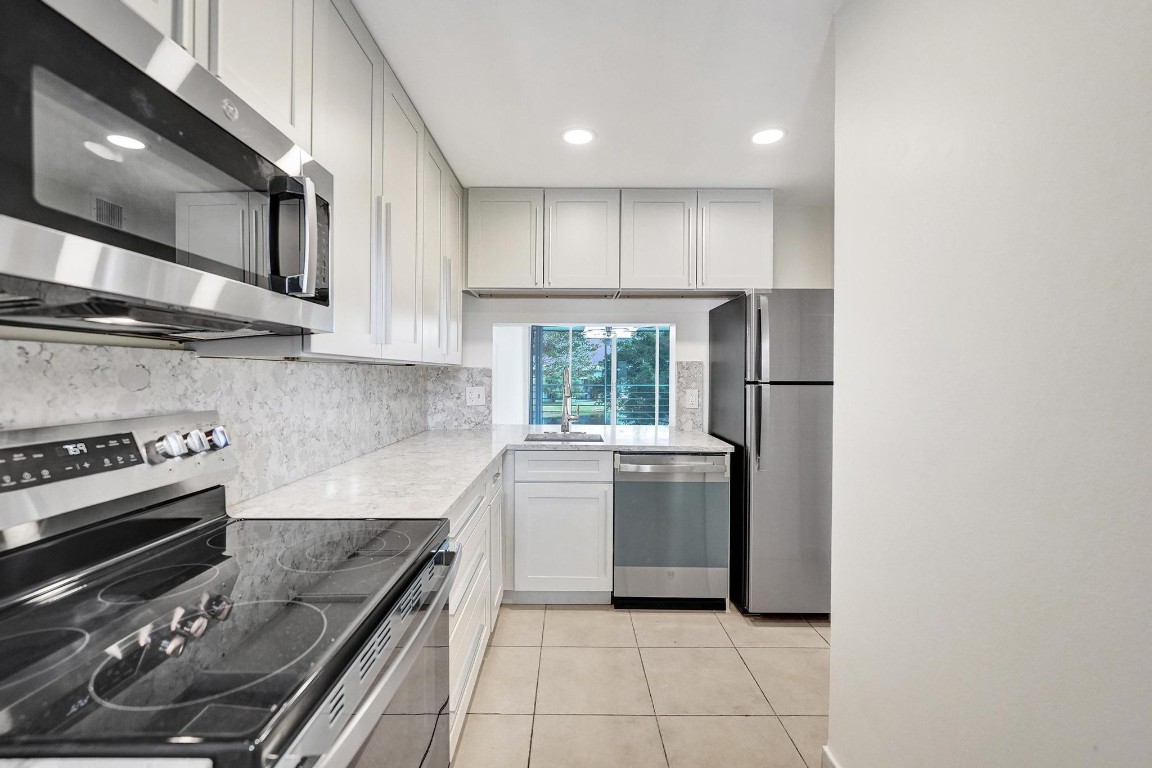 Poinciana - Residential Lease