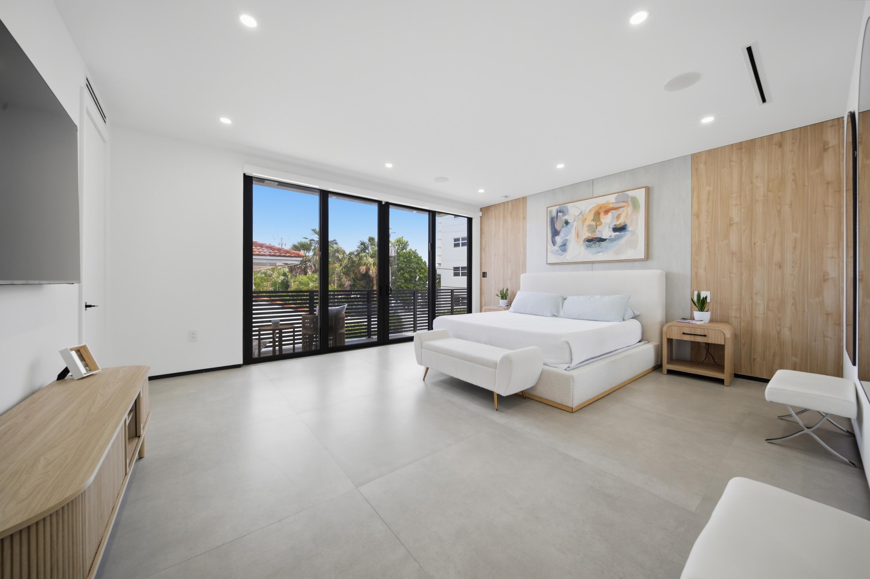 LAS OLAS BY THE SEA EXT - Residential