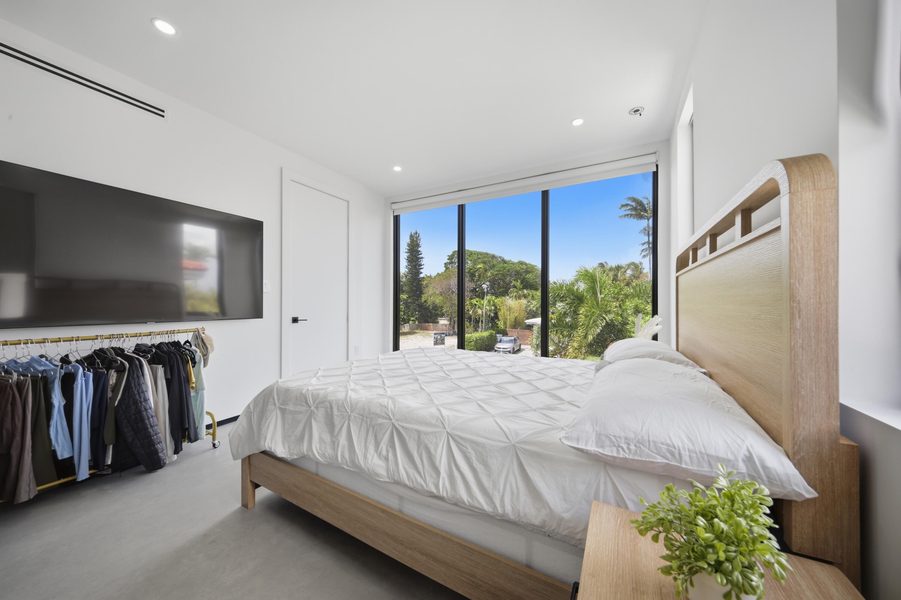 LAS OLAS BY THE SEA EXT - Residential