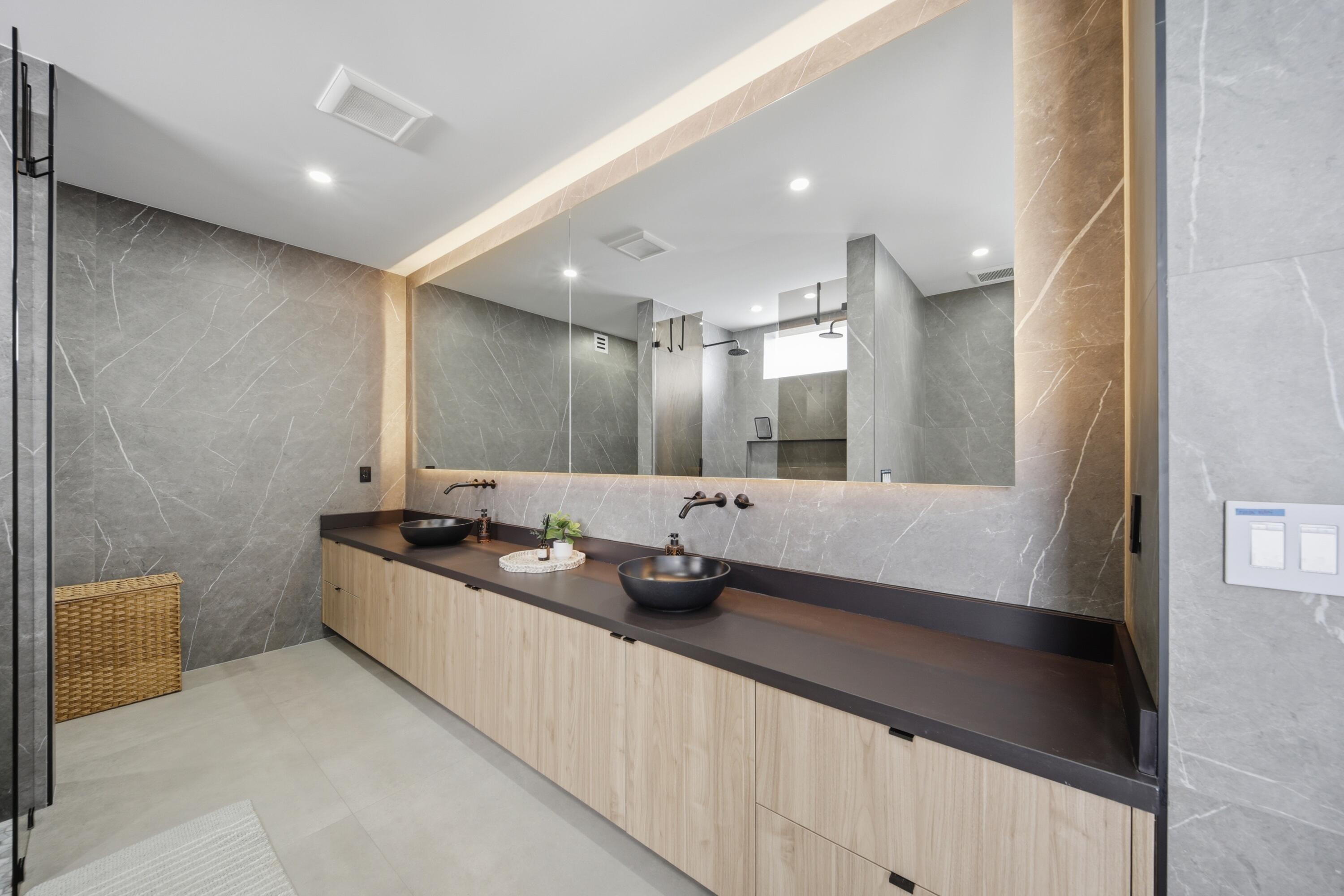 LAS OLAS BY THE SEA EXT - Residential