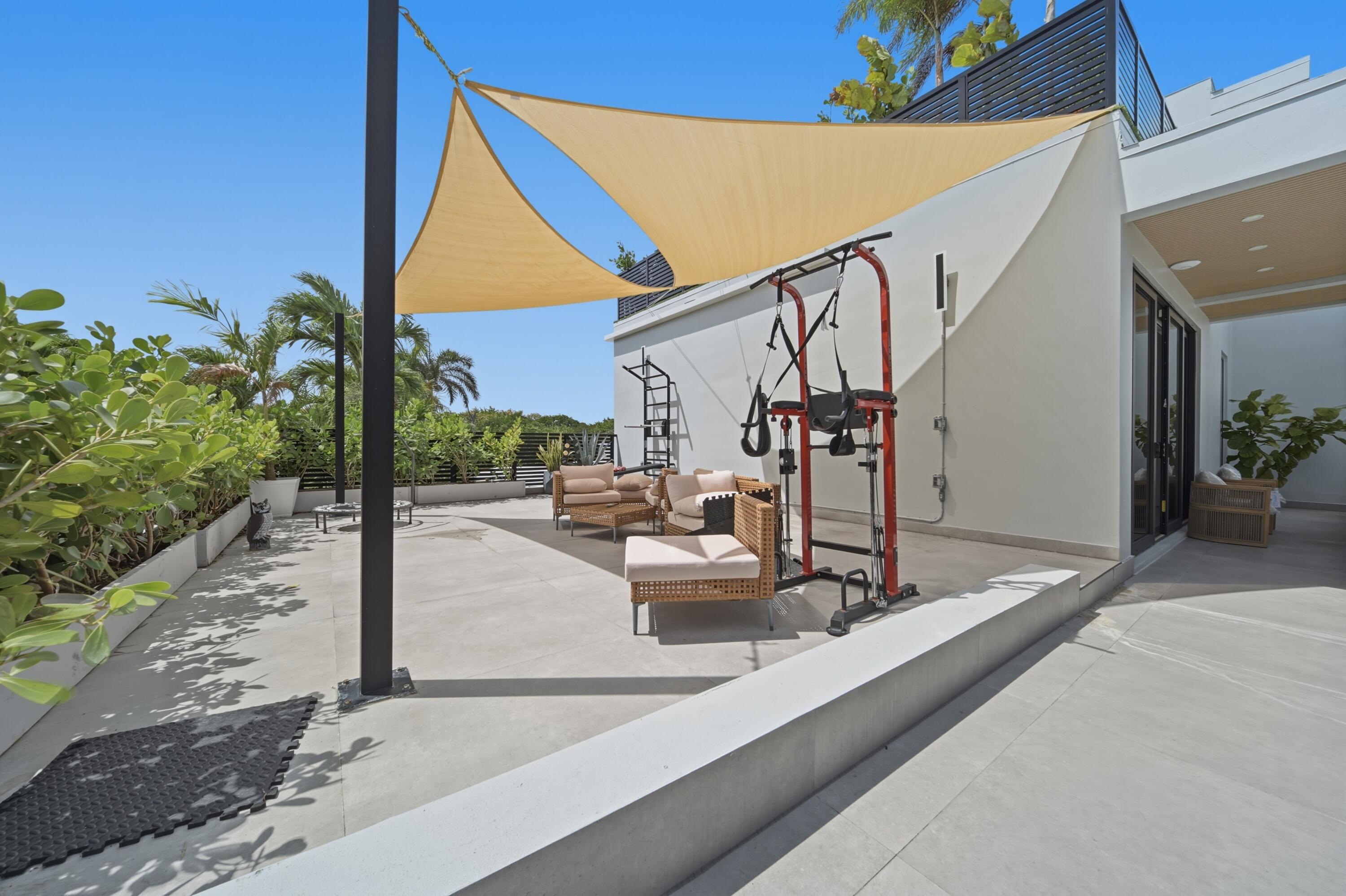 LAS OLAS BY THE SEA EXT - Residential