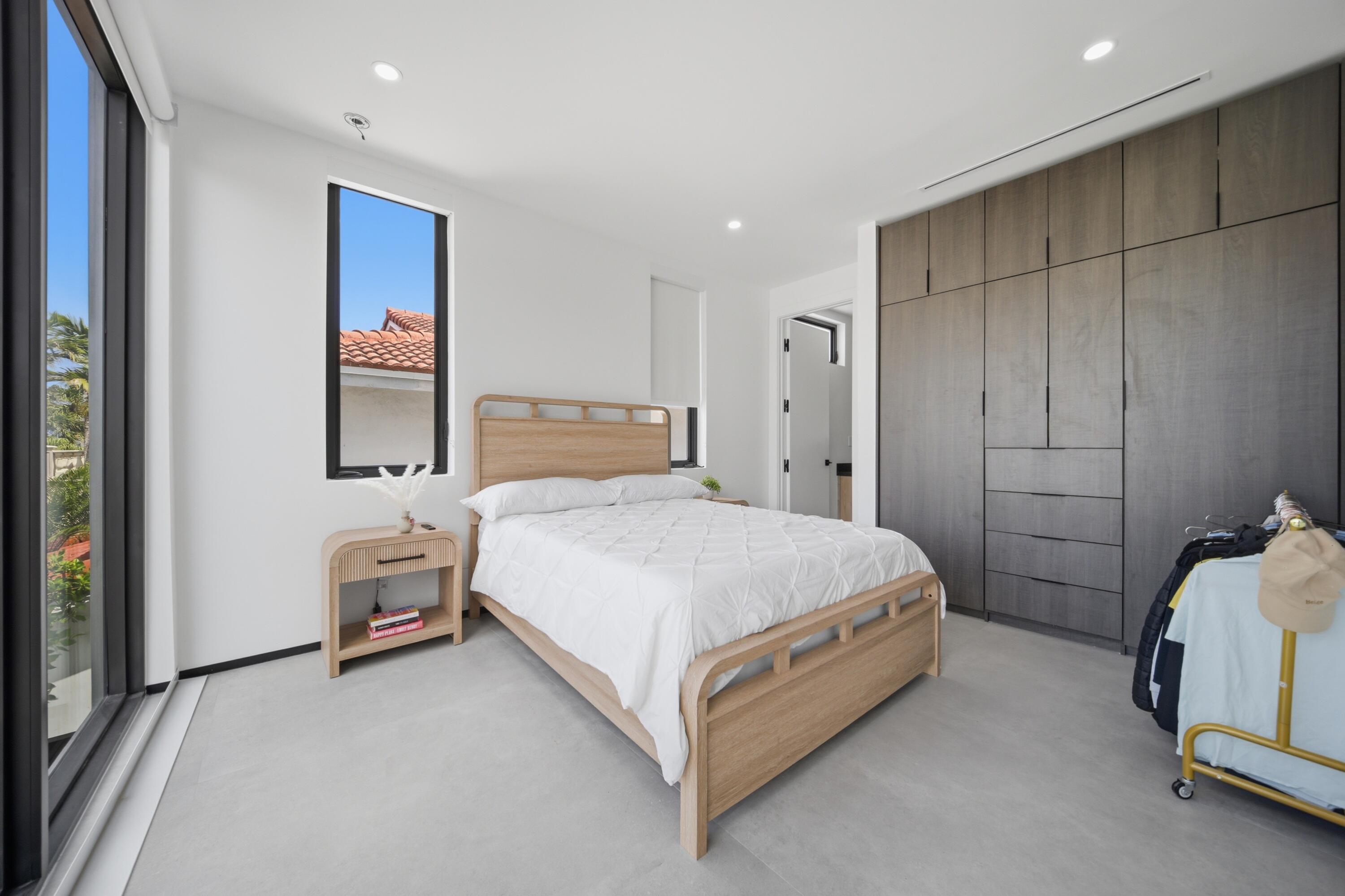 LAS OLAS BY THE SEA EXT - Residential