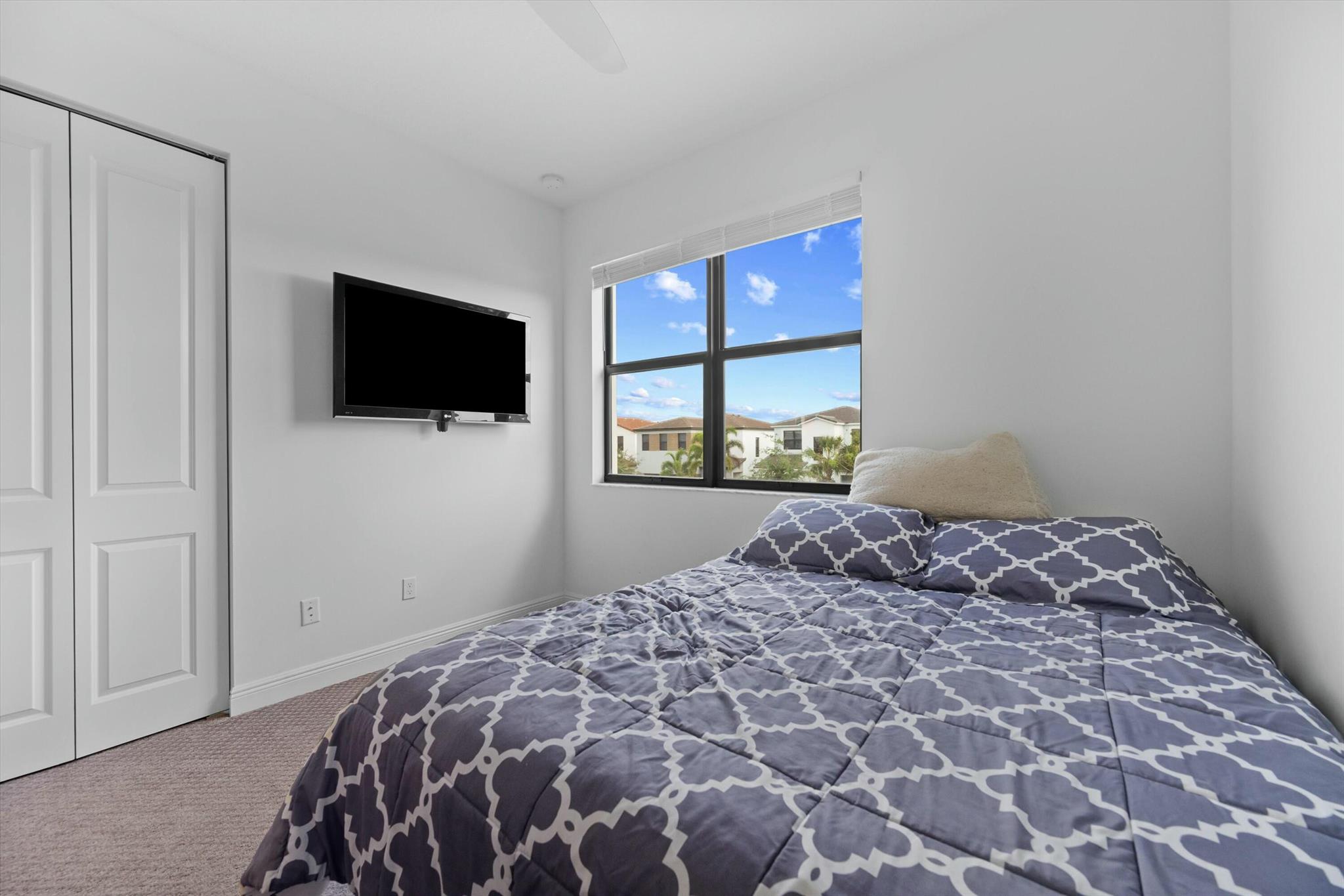 SKY COVE - Residential