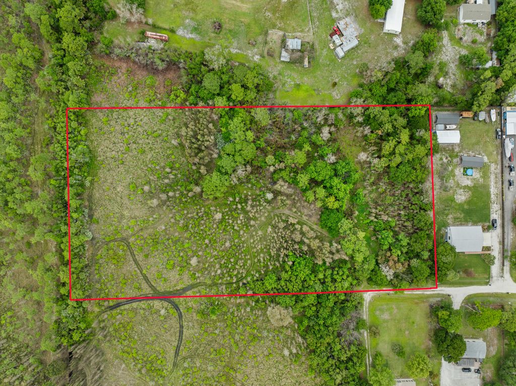 Photo of 0 SW 40th Terrace, Palm City, FL 34990 (MLS # B26017743)