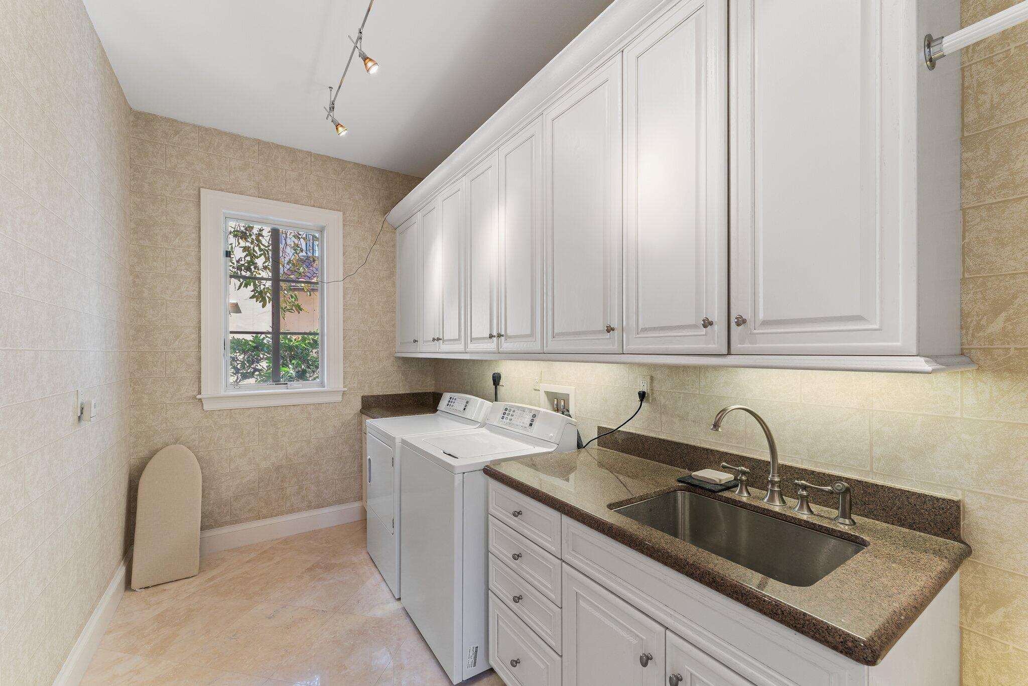 RITZ CARLTON GOLF CLUB & - Residential