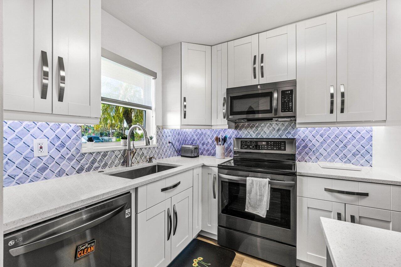 ISLAND TOWERS INC CONDO - Residential Lease