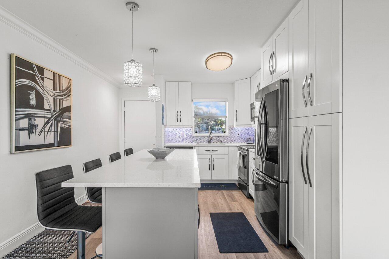 ISLAND TOWERS INC CONDO - Residential Lease