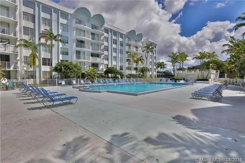 492 NW 165th Street Rd Unit C-214, Miami, FL MLS: F10433053