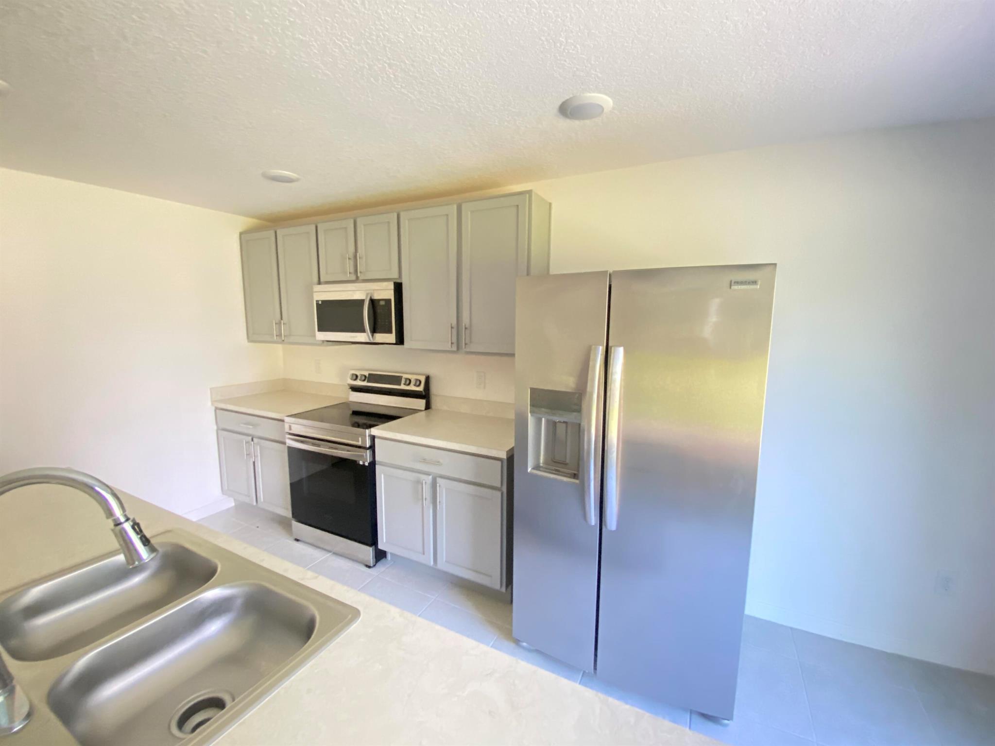 LAKEWOOD PARK UNIT 10 - Residential