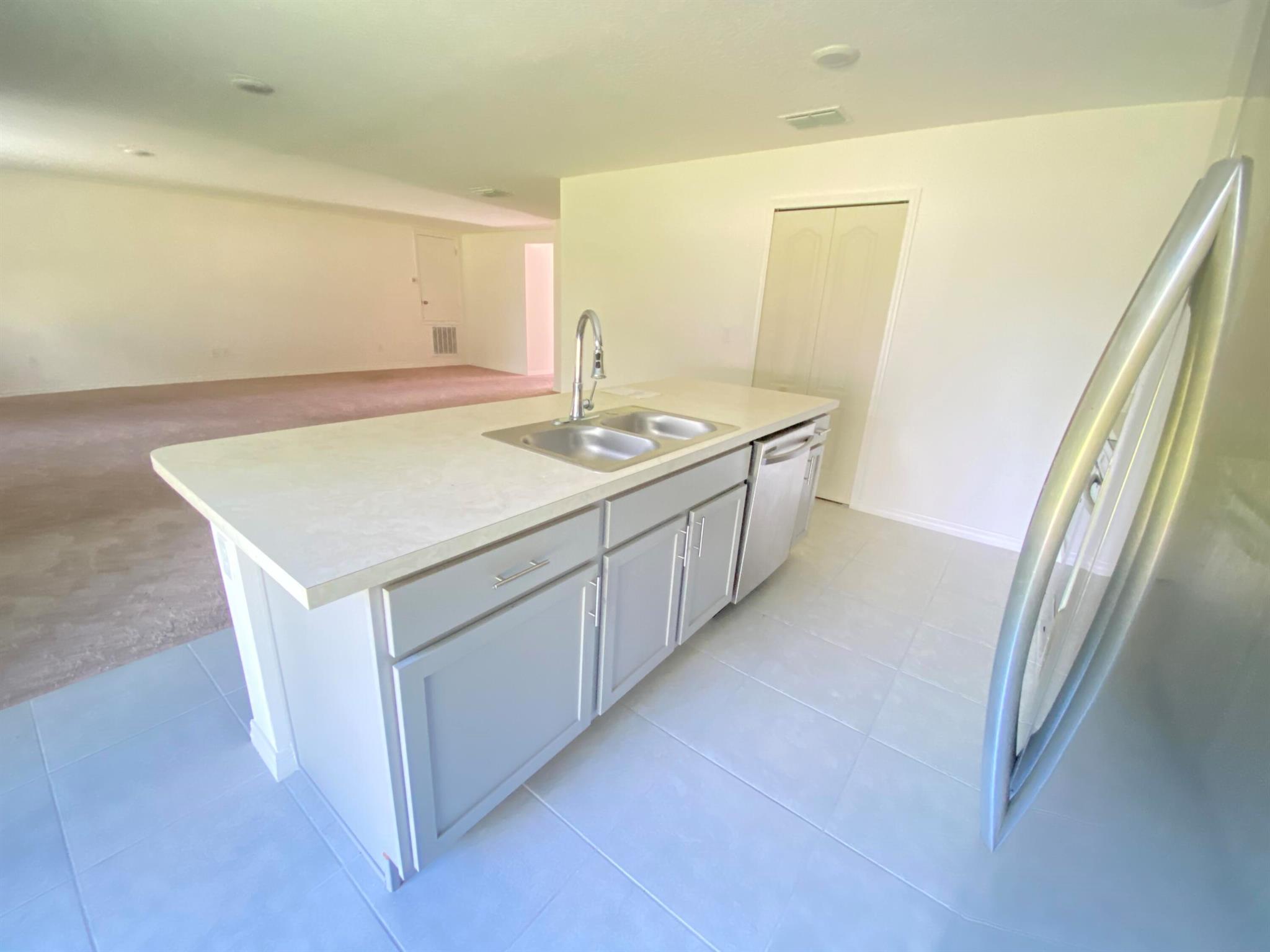 LAKEWOOD PARK UNIT 10 - Residential